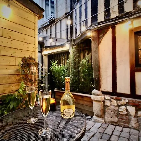 Le Gustave - Sauna, Jacuzzi&terrasse à *