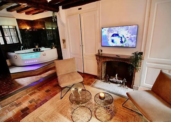 Le Gustave - Sauna, Jacuzzi & Terrasse A 아파트 *