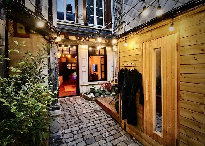 아파트 Le Gustave - Sauna, Jacuzzi & Terrasse A