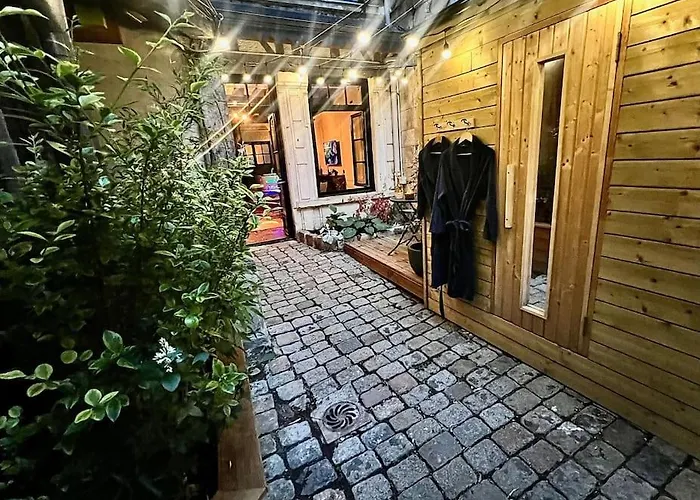 아파트 Le Gustave - Sauna, Jacuzzi & Terrasse A 루앙