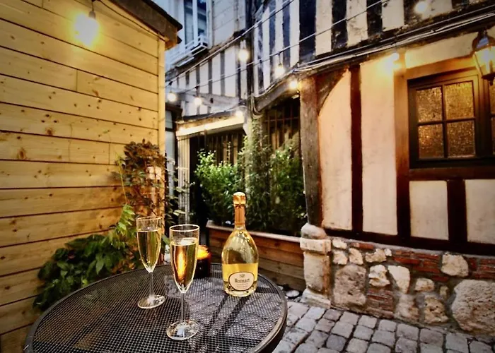 Le Gustave - Sauna, Jacuzzi & Terrasse A *