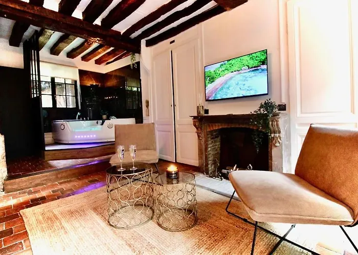 아파트 Le Gustave - Sauna, Jacuzzi & Terrasse A